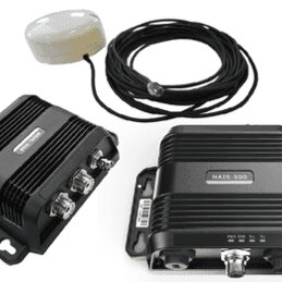 Zestaw anten NAIS-500, NSPL-500 i GPS-500 do nawigacji morskiej